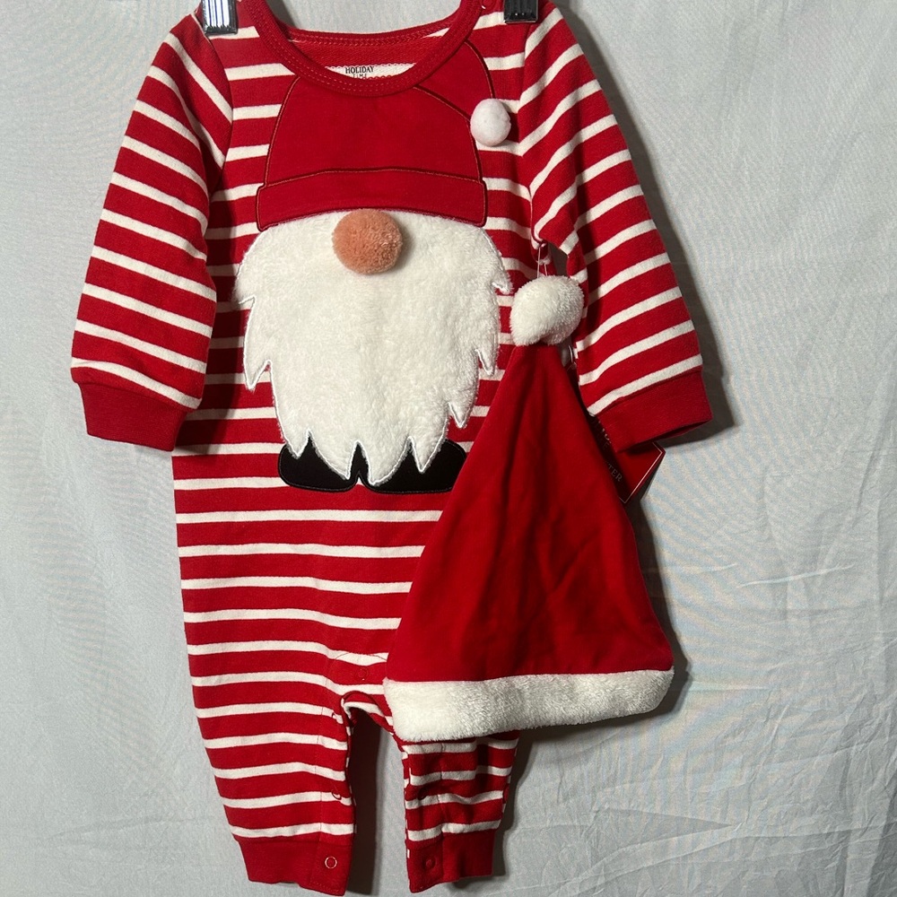 Holiday Time Holiday Critter Romper Size 3-6 months (NWT)